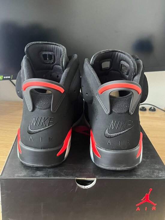 Men\'s 8 - Jordan 6 Retro Black Infrared 2019 (384664-060) with original box)